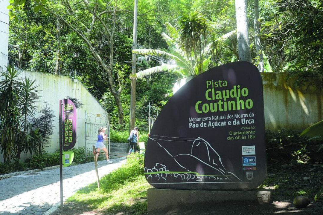 Rio de Janeiro: como é a trilha do Morro da Urca